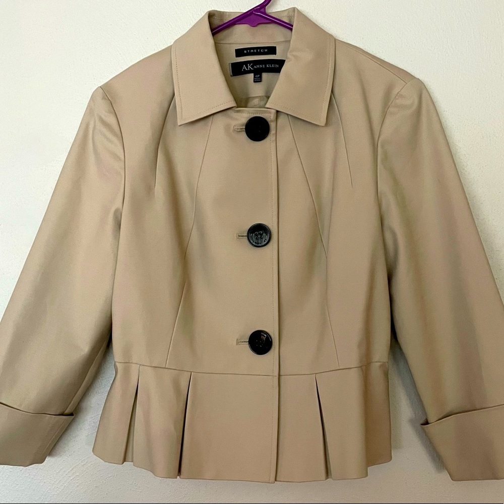 ANN KLEIN PLEATED BLAZER JACKET  BLAZER LINED TAN OFFICE 10P W/PATENT BLACK BELT